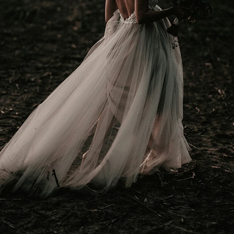 Choisir la robe de soirée longue parfaite pour un mariage