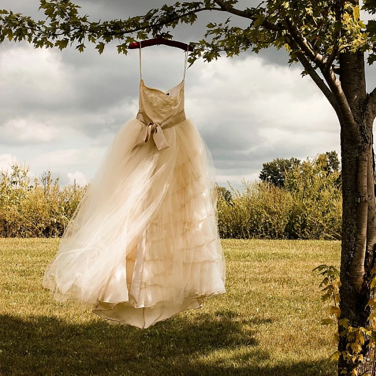 Choisir la robe trapèze parfaite pour votre mariage
