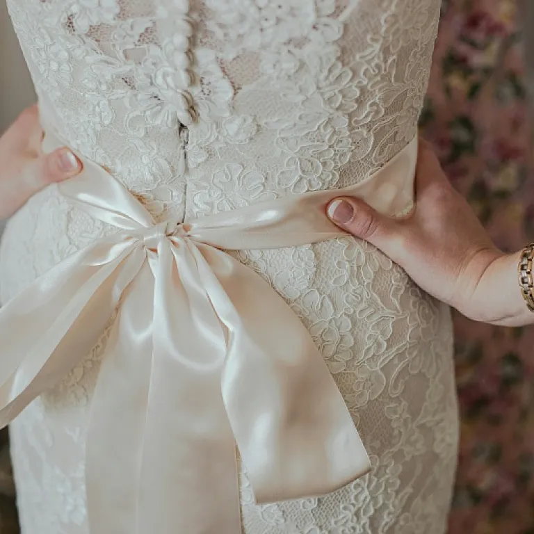 Comment choisir une robe de mariée romantique bohème pour un mariage inoubliable