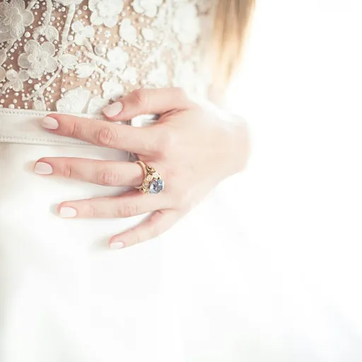 Comment choisir une robe de mariée chic qui vous ressemble