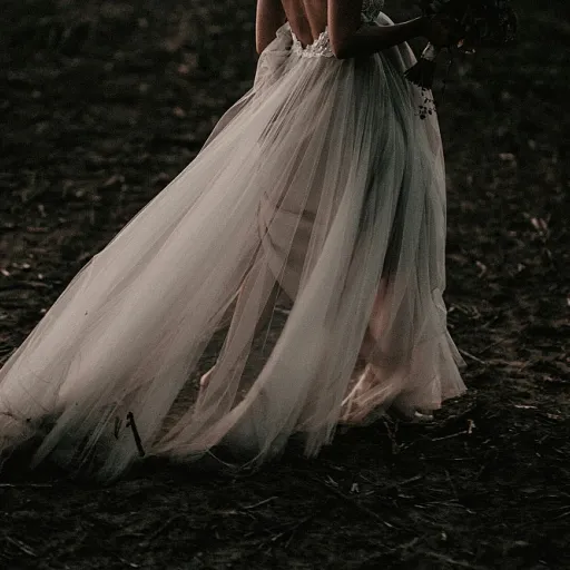 Oser la robe pour mariage noire : élégance absolue pour une tenue de cérémonie