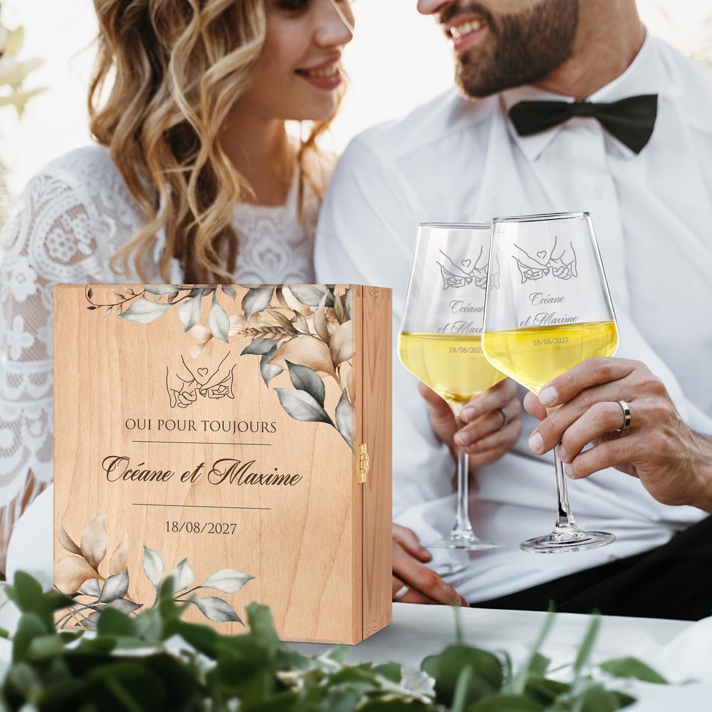 Cadeau Mariage Personnalisé - 2 Verres à Vin 490 ml avec Gravure pour Elle et Lui et Coffret en Bois - Cadeau Personnalisé pour Couples - Noel - Verre Couple Jeunes Mariés Pour Toujours