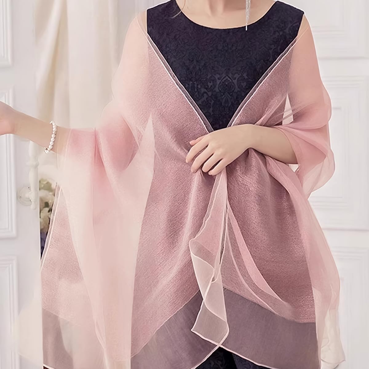 Foulard En Soie Organza à Double Épaisseur Femme Scintillants Écharpes Et Châles Pour Robe De Soirée Couleur Unie Avec Fil Dorée Tulle Léger Étole Magnifique Pour Mariage Mariée Fêtes Rose Clair