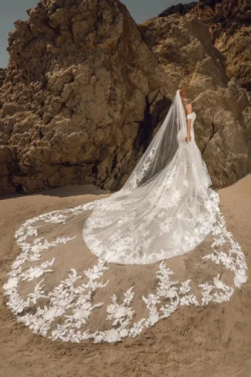 Voile de mariage avec peigne à 1 niveau en tulle doux festonné avec perles en dentelle 3D pétales de fleurs voiles de mariée voile de mariée blanc ivoire brodé voile personnalisé Blanc 250cm