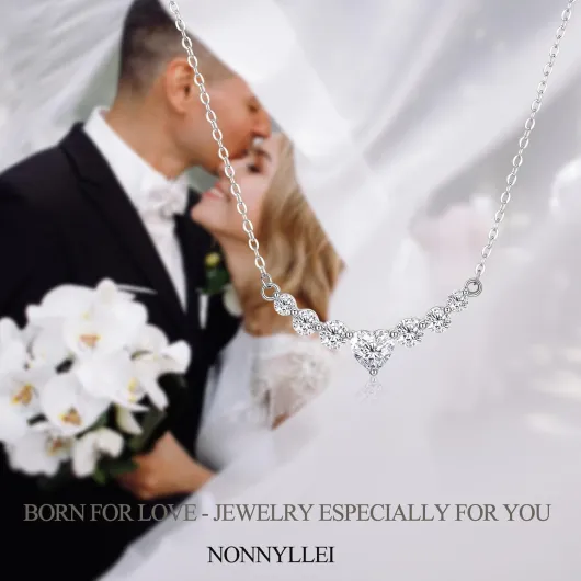 Cadeau d'anniversaire de naissance pour épouse - Cadeaux de fête des mères pour maman, cadeaux de mariage pour femmes - Colliers cœur - Pendentif de mariée en moissanite - Bijoux de la