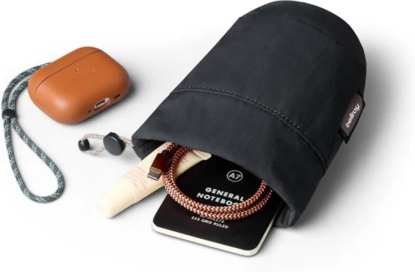 Cinch Pouch (Pochon Hop, pochette de voyage et trousse à maquillage attachable pour bien s'organiser) - Black Noir