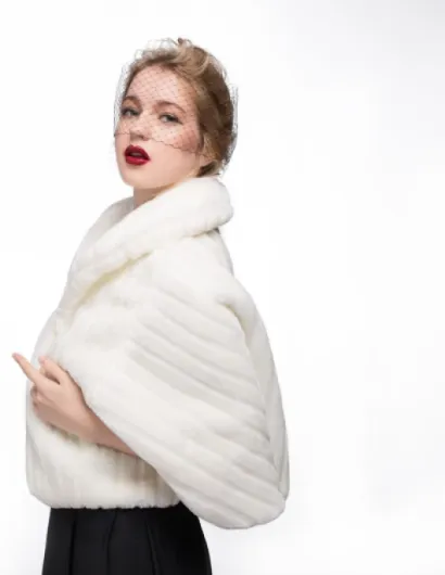 Cape Boléro Veste De Femme Mariage Hiver Étole Châle en Fusse Fourrure sur Robe De Soirée Mariée Demoiselle d'honneur Taille Unique - Ivoire