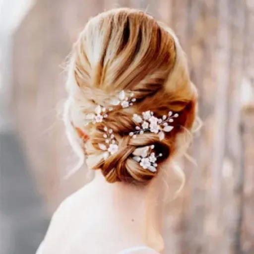 Test épingles à cheveux mariage Edary : des petites fleurs pas chères qui font le job