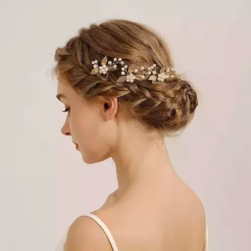 Test épingles à cheveux de mariage Lunaanda : un petit kit doré qui fait le job pour pas cher