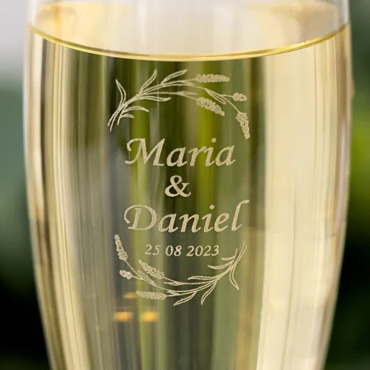 Pack 2 Flûtes à Champagne Personnalisés - Coupes de Champagne avec Gravure - Fêtes/Anniversaire/Mariage - Verres à Champagne - Verre 20cl - Noms et Date 2 Verres Noms et Date